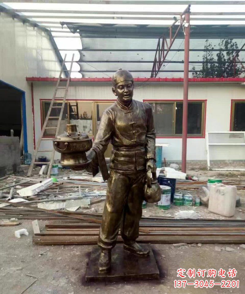 湖北饭店门口店小二人物铜雕 (2)