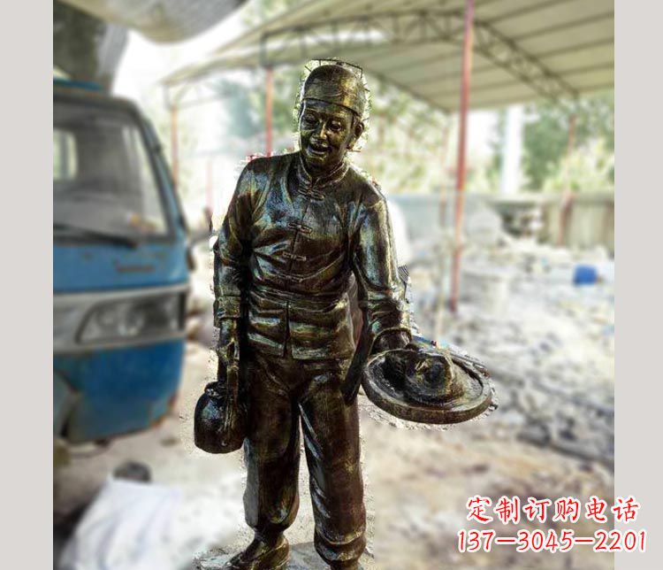湖北饭店上菜的店小二铜雕