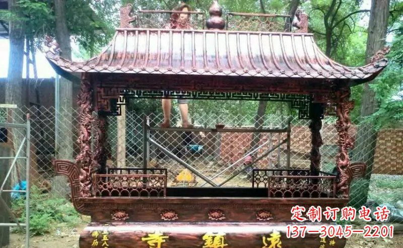 湖北方形寺庙香炉铜雕塑
