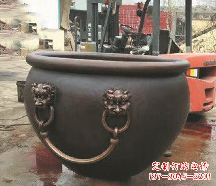 湖北非凡形态的铜雕狮子头水缸