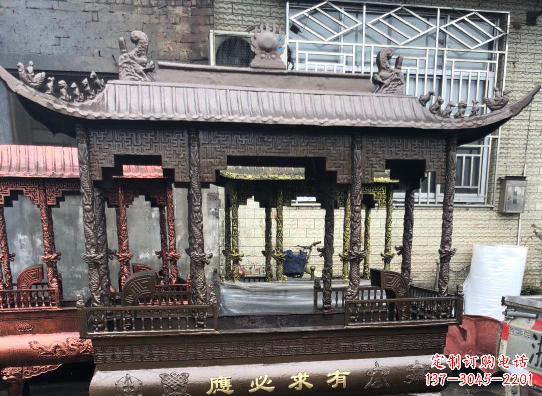湖北精美仿古铜香炉雕塑