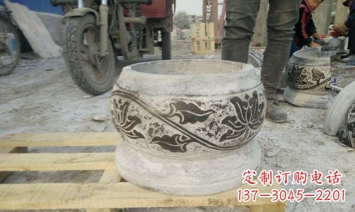 湖北仿古圆形水缸石雕塑