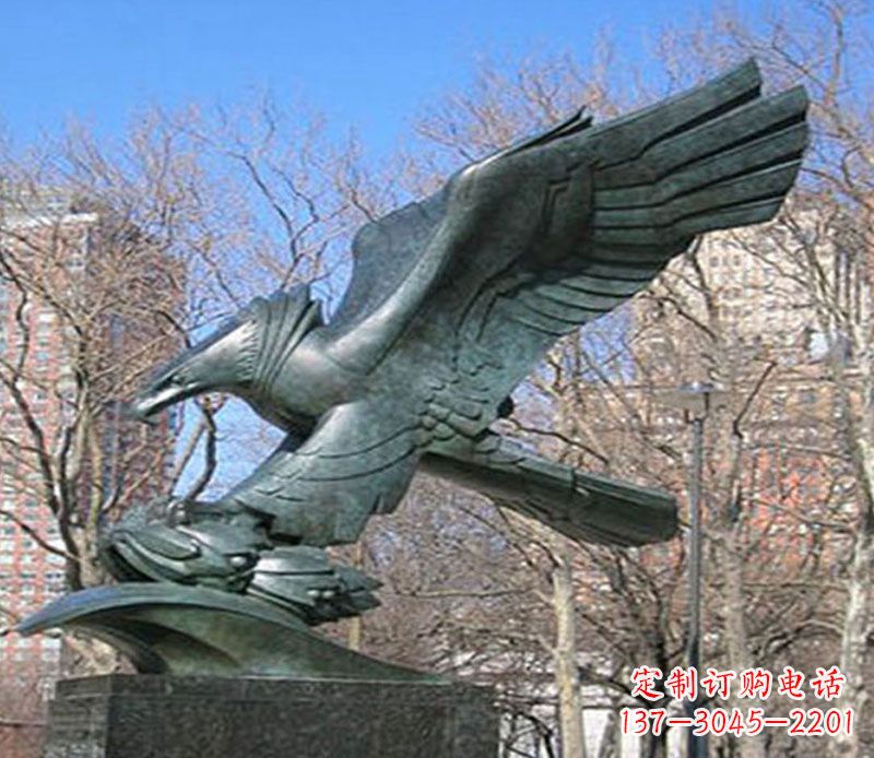 湖北飞鹰石雕动物景观雕塑