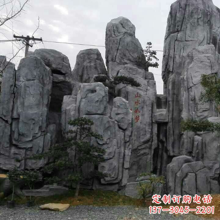 湖北GRC塑石假山雕塑--营造一片芳草如茵的大自然风景