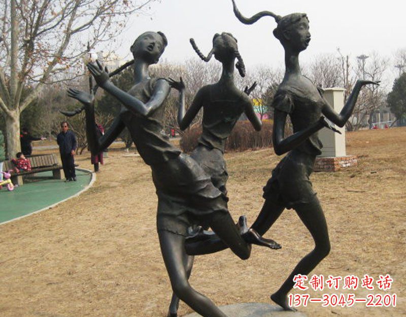 湖北令人称羡的花篮雕塑