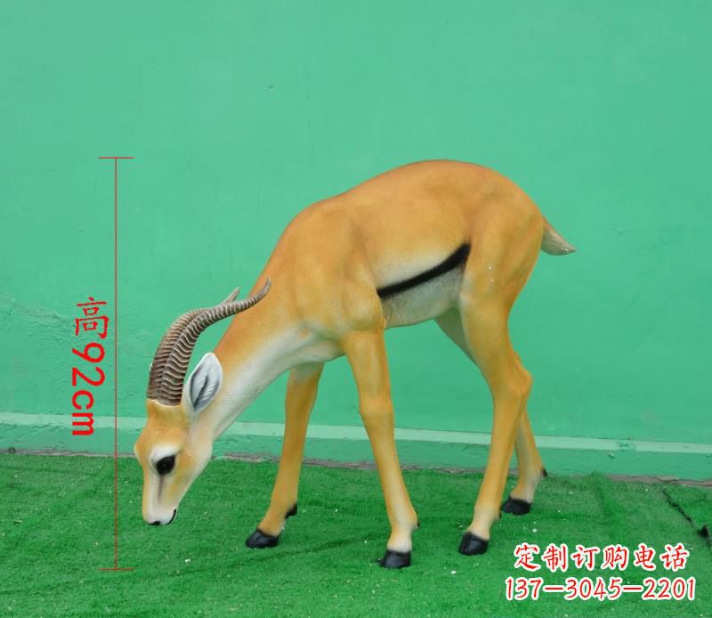 湖北玻璃钢仿真羚羊雕塑