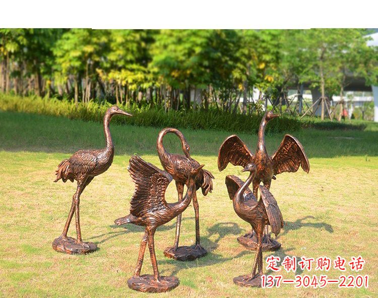 湖北仿铜钢玻璃摇头仙鹤雕塑