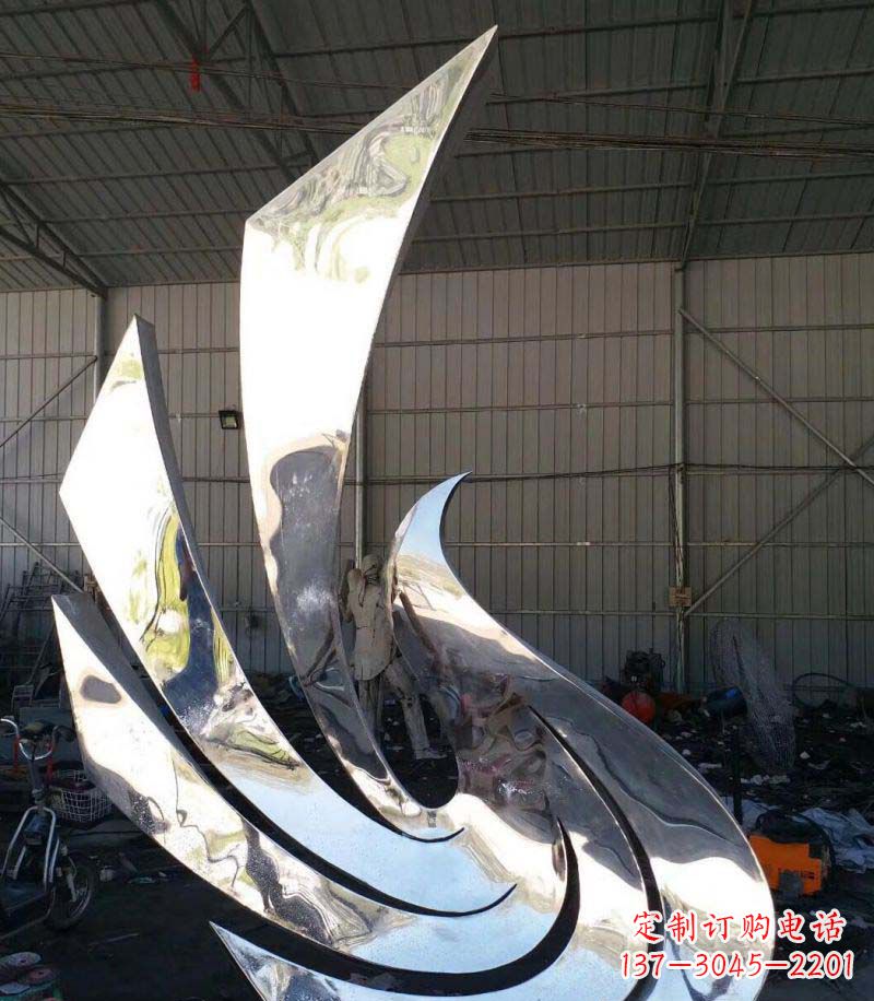 湖北精巧不锈钢和平鸽雕塑