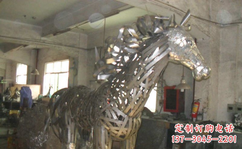 湖北不锈钢抽象马动物雕塑