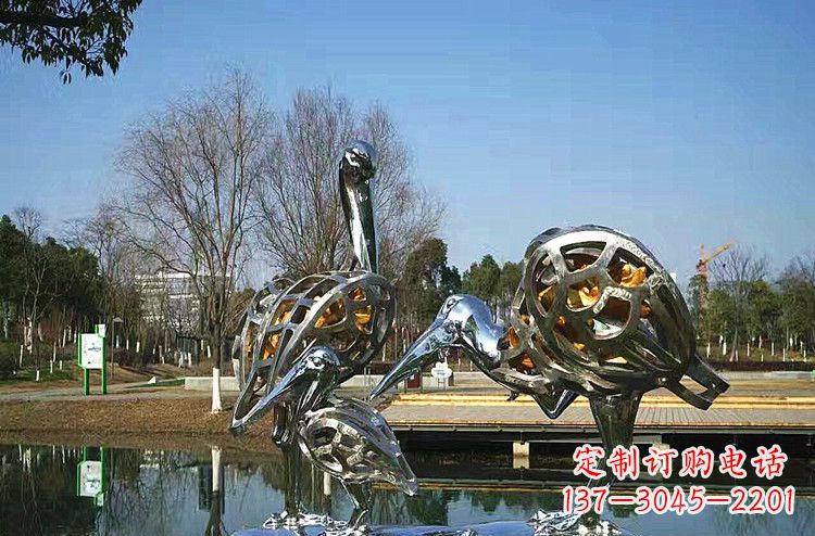 湖北手工制作的可爱丹顶鹤雕塑