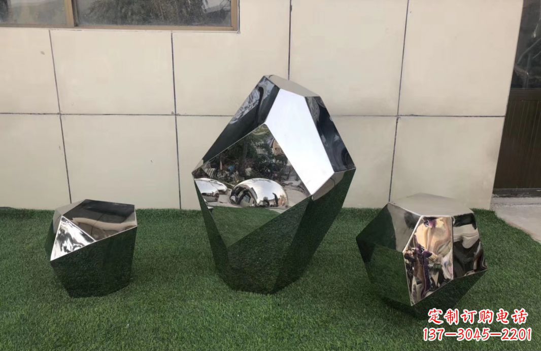 湖北高质感不锈钢鹅卵石雕塑