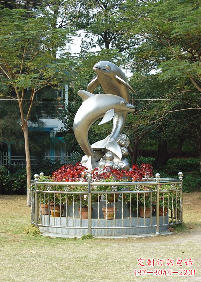 湖北不锈钢踏浪海豚雕塑