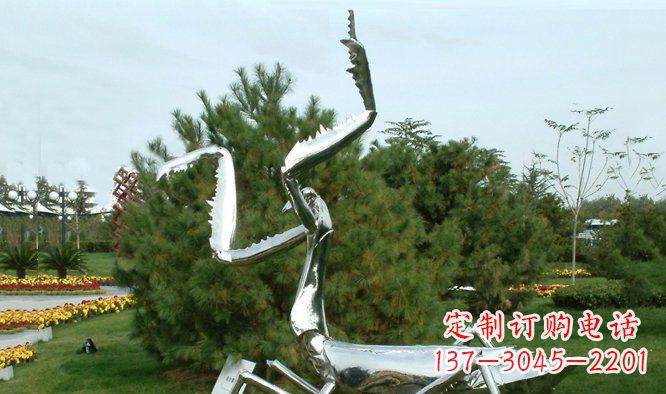 湖北优雅大气的不锈钢螳螂雕塑