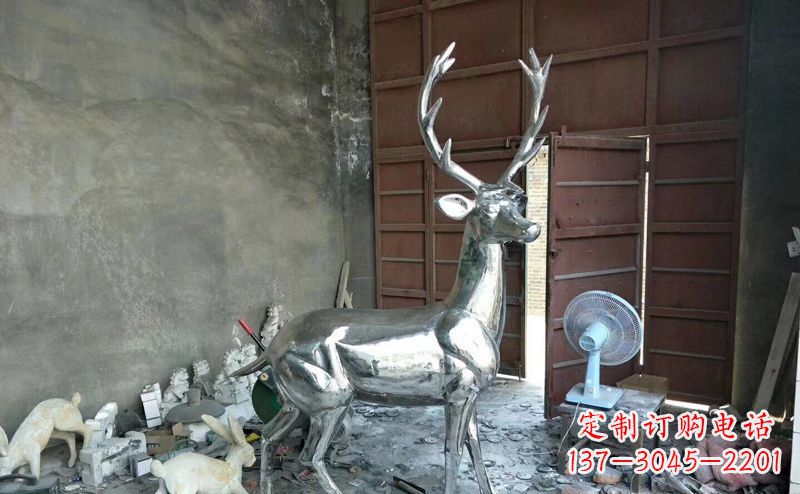 湖北艺术精美的不锈钢鹿装置雕塑