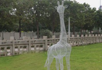 湖北浪漫活力·不锈钢镂空长颈鹿雕塑