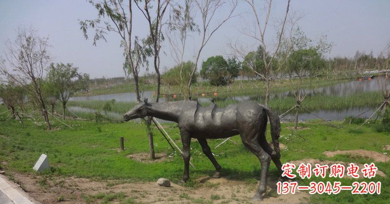 湖北公园抽象马景观铜雕