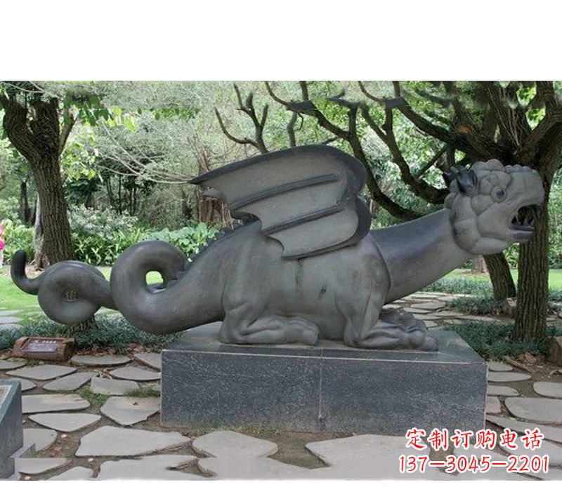 湖北公园动物恐龙石雕