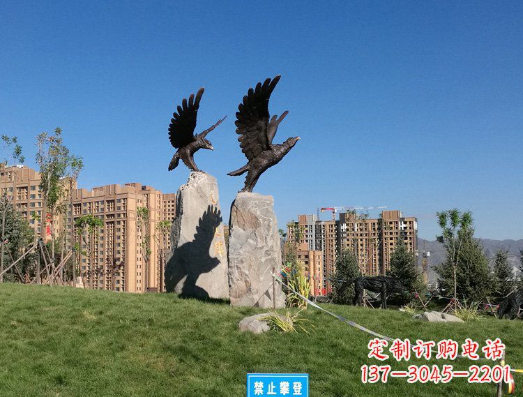 湖北全新设计的精致老鹰雕塑