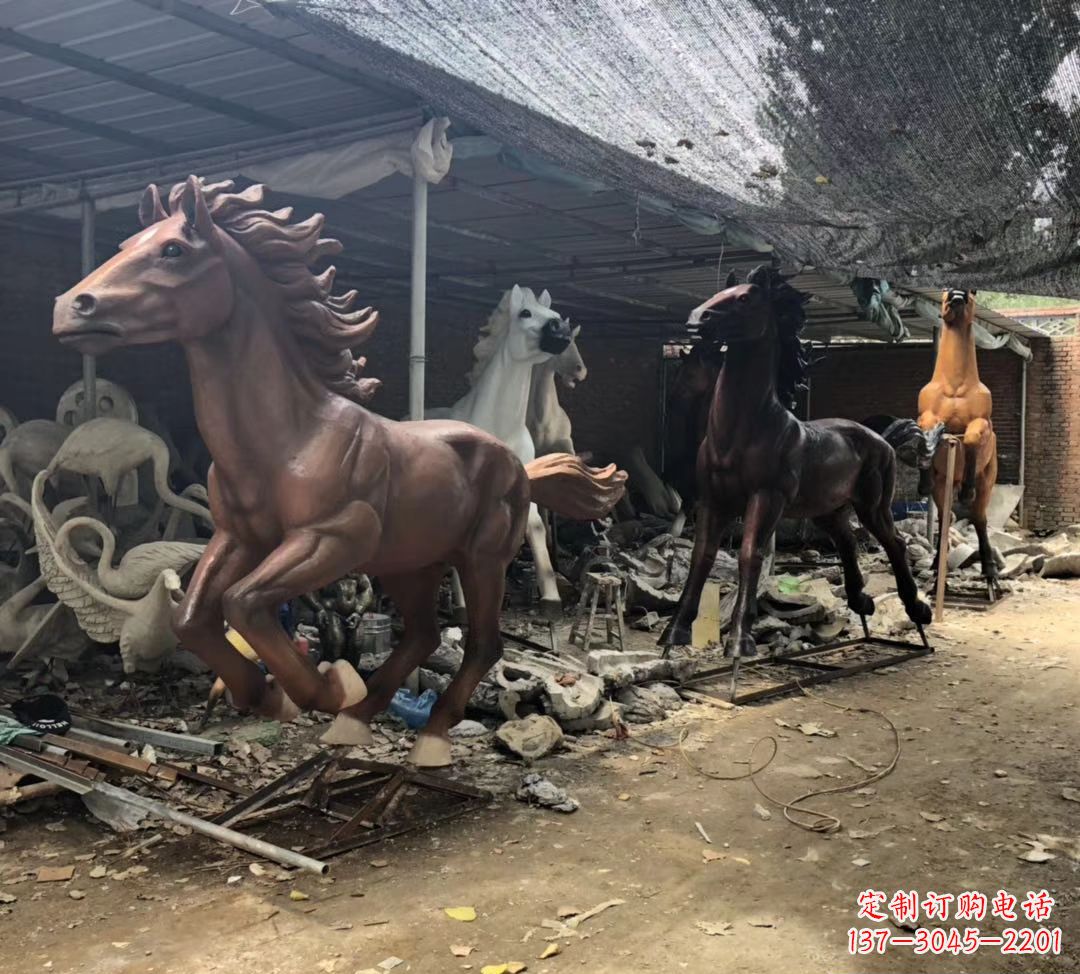 湖北公园动物铜马雕塑