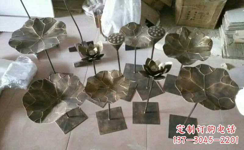湖北精美荷叶锻铜雕塑