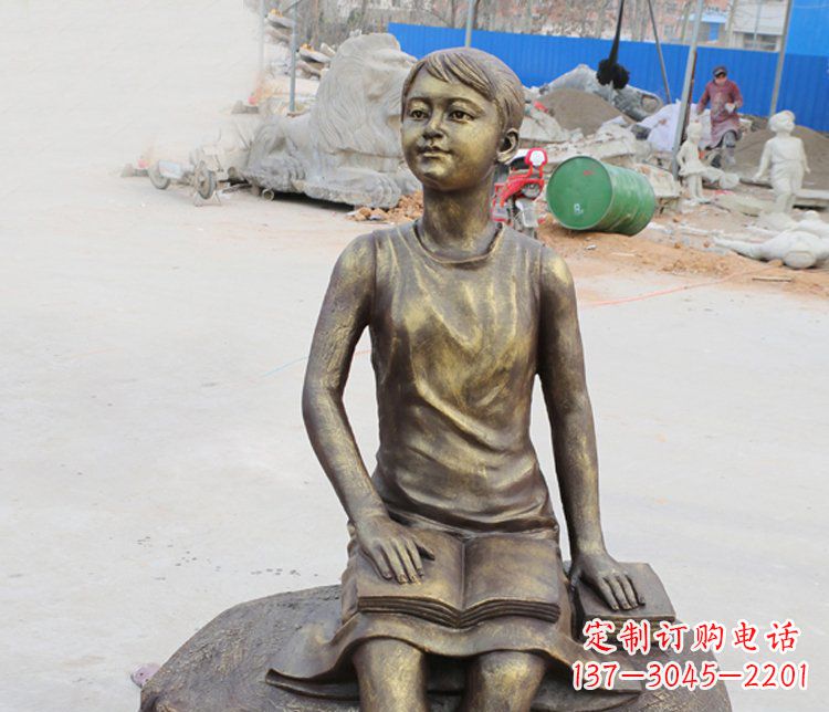 湖北铜雕景观摆件——“女孩看书”