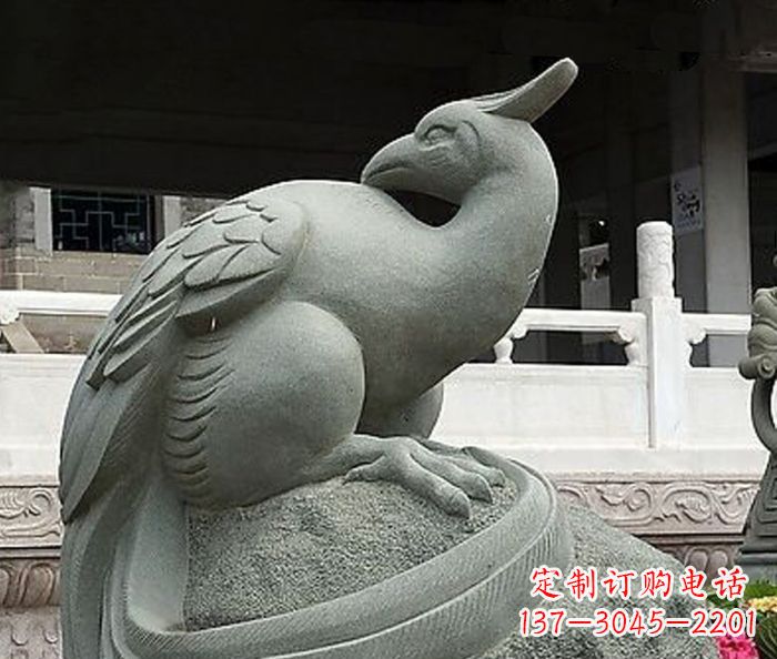 湖北精美的凤凰石雕