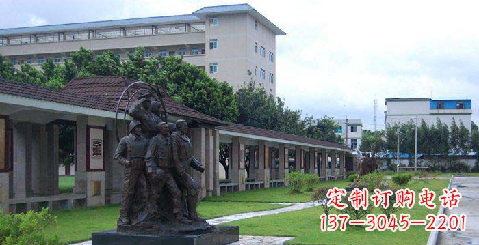 湖北公园军人人物铜雕