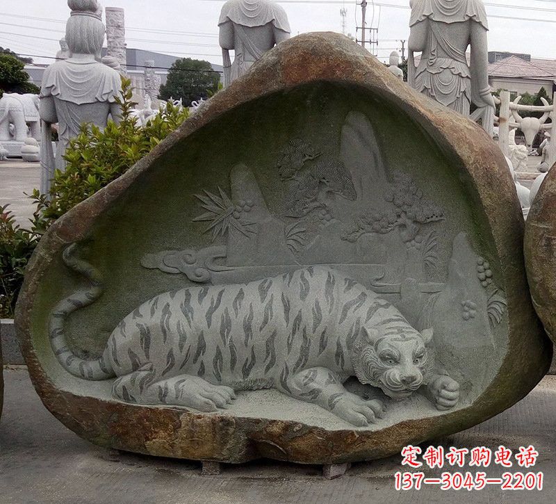 湖北营造自然璀璨,浓厚动物气息的老虎雕塑