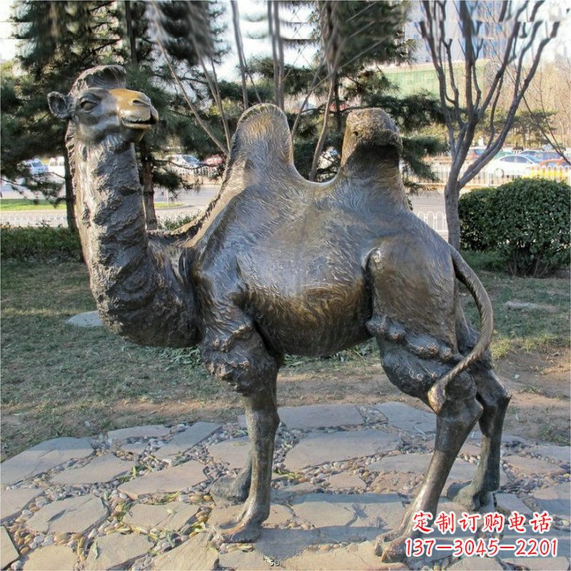 湖北精美绝伦的室内装饰品——骆驼铜雕