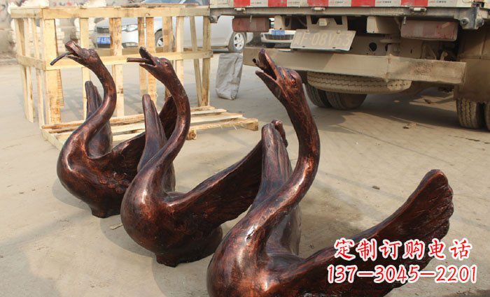 湖北优雅活泼的天鹅铜雕