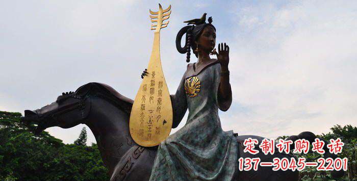 湖北传统风情，精美古典的琵琶女铜雕