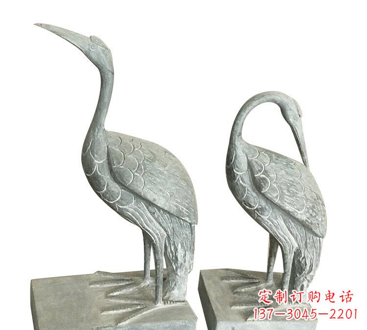 湖北公园青石仿古丹顶鹤石雕