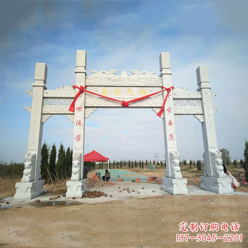 湖北中领雕塑专业定制公园三间四柱牌坊雕塑