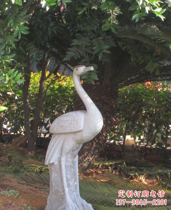 湖北仿真丹顶鹤凝结古朴之美的石雕
