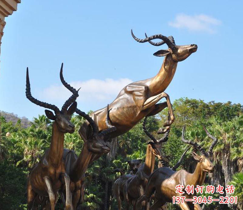 湖北立体雕塑——羚羊奔跑