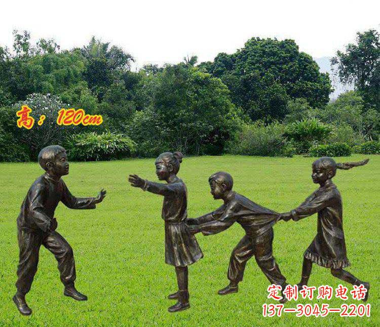 湖北公园玩老鹰捉小鸡的儿童小品铜雕 (2)