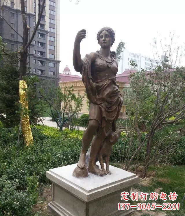 湖北公园西方女人人物铜雕_1