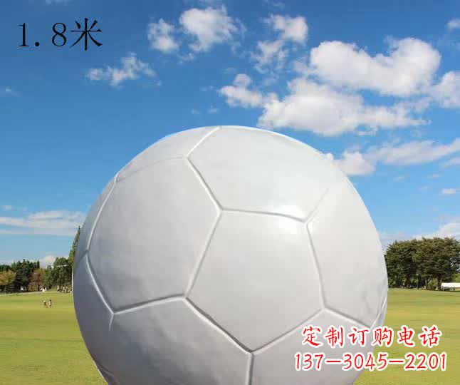 湖北公园足球运动雕塑