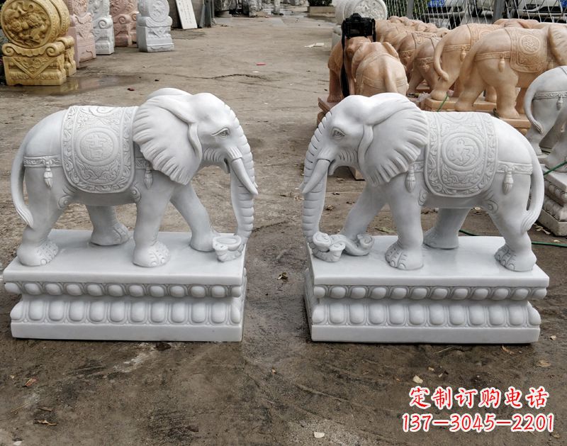 湖北古代门前两侧大象石雕