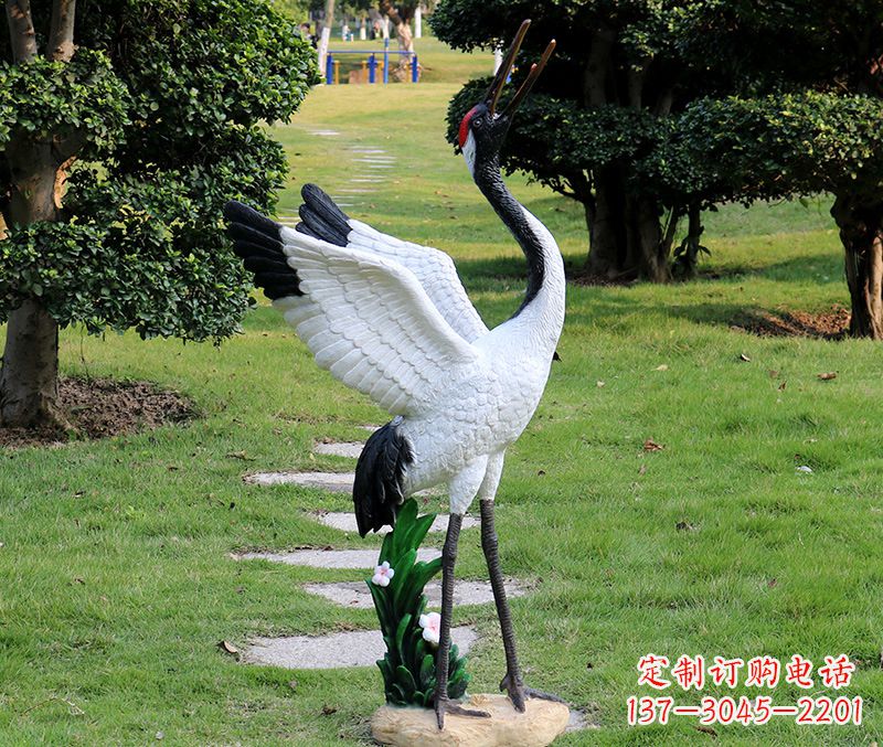 湖北古典仙鹤雕塑,融入神秘风语