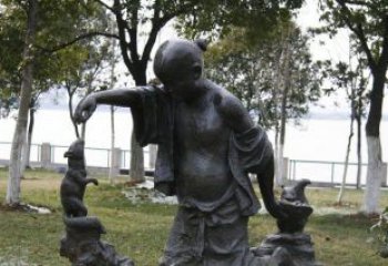 湖北铜质高端松鼠雕塑