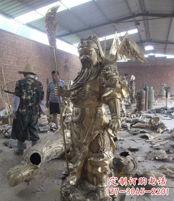 湖北关公铜雕：传承中国传统文化