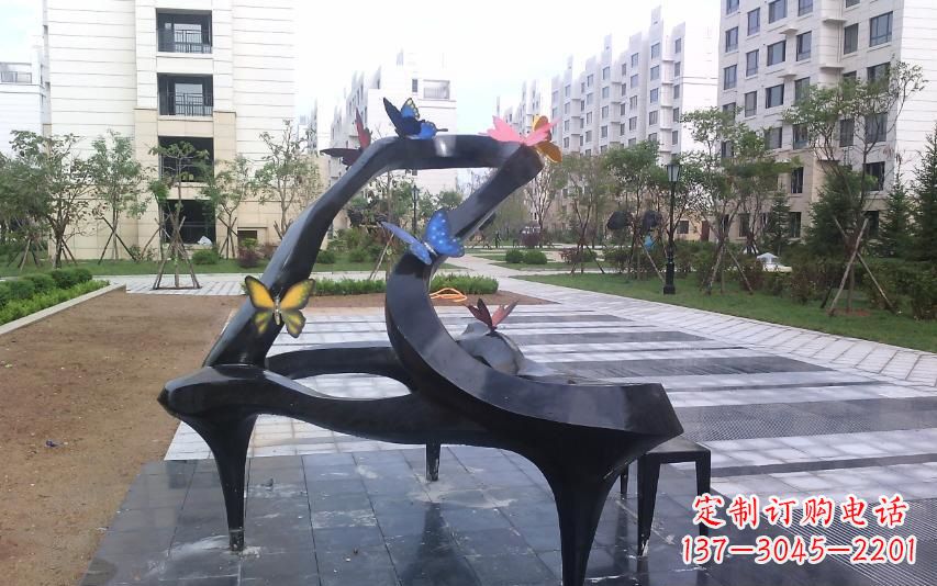 湖北广场不锈钢抽象钢琴雕塑 