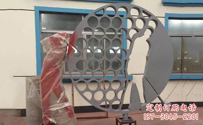 湖北中领雕塑-不锈钢高尔夫球雕塑