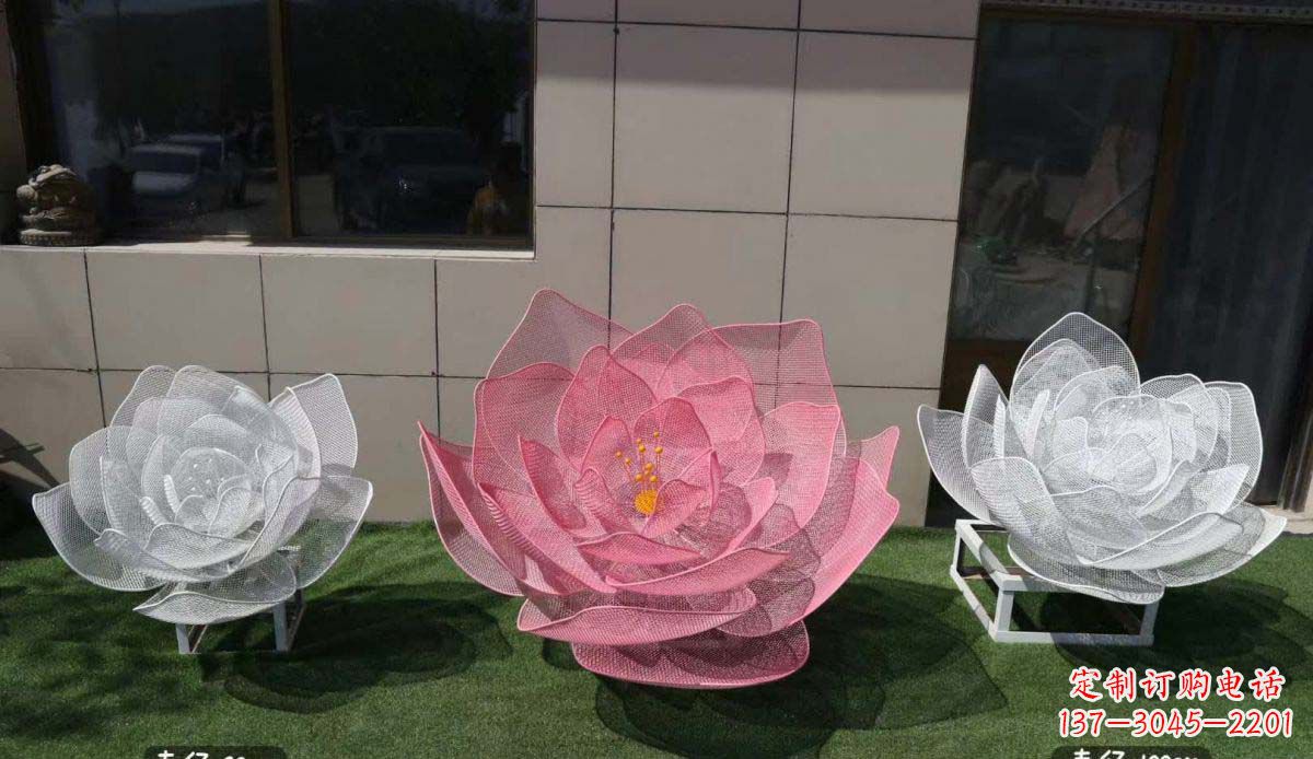 湖北精美雕刻的不锈钢荷花雕塑