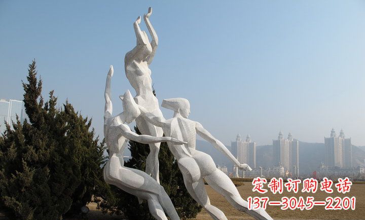 湖北中领雕塑:优雅动人的不锈钢滑冰女孩雕塑