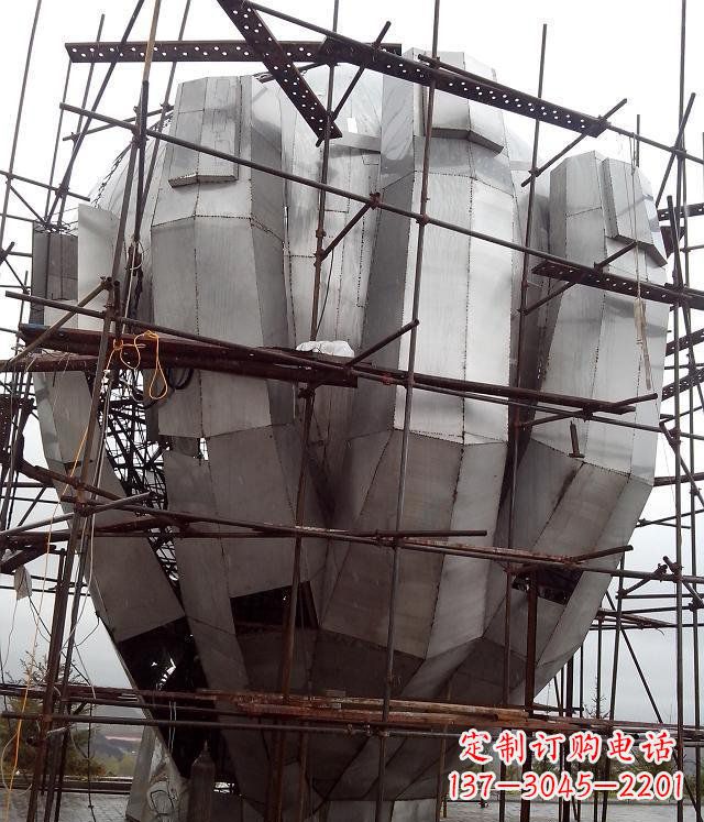 湖北展现独特审美：不锈钢蟠桃大型景观雕塑