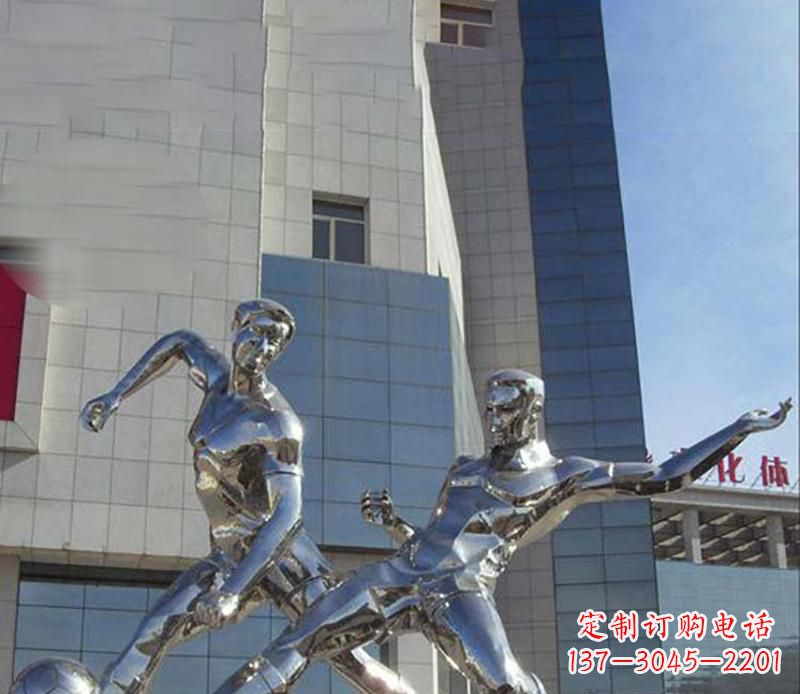 湖北中领雕塑：专业的足球运动雕塑定制