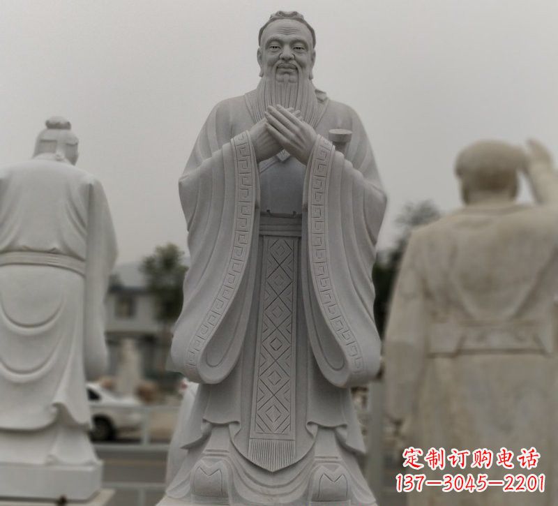湖北广场大理石孔子石雕
