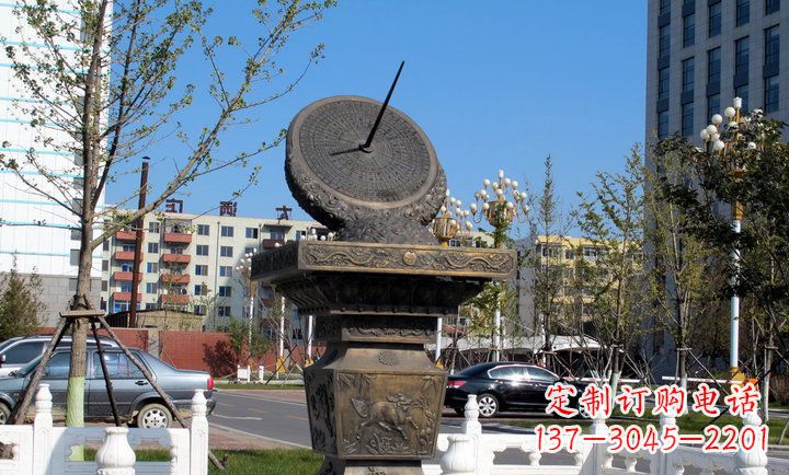 湖北中领雕塑专业定制日晷铜雕